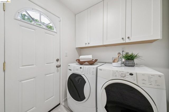 1977 Woodbury Ct, Walnut Creek, CA 94596