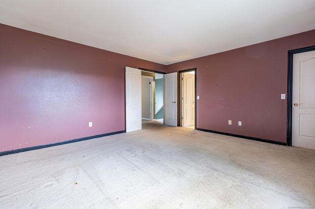 10 South Street 77, Danbury, CT 06810