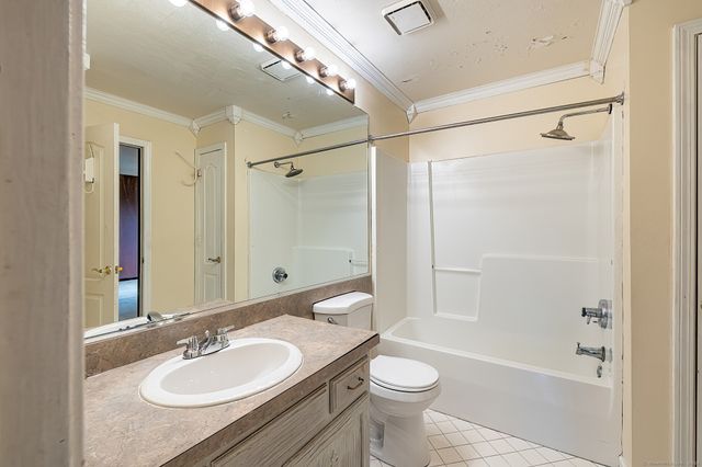 10 South Street 77, Danbury, CT 06810