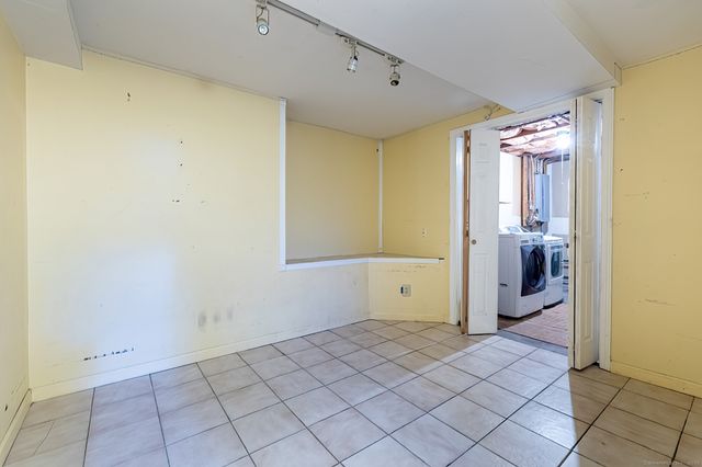 10 South Street 77, Danbury, CT 06810