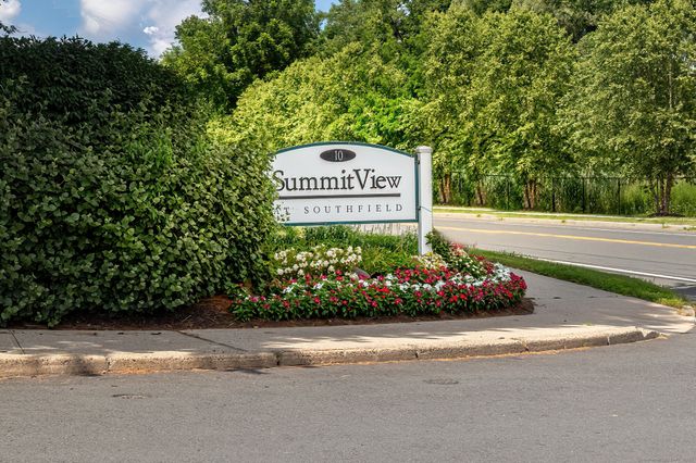 10 South Street 77, Danbury, CT 06810