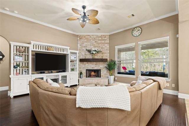 3131 N Cotswold Manor Drive, Houston, TX 77339