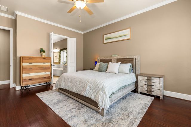 3131 N Cotswold Manor Drive, Houston, TX 77339