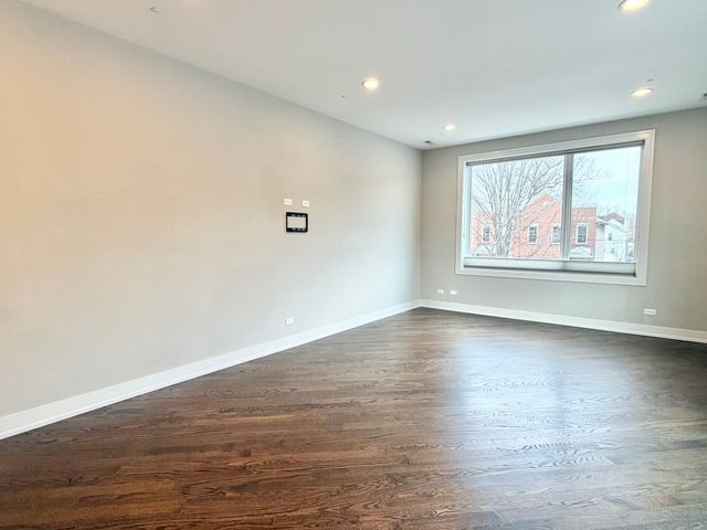 2303 W Wilcox Street 2S, Chicago, IL 60612