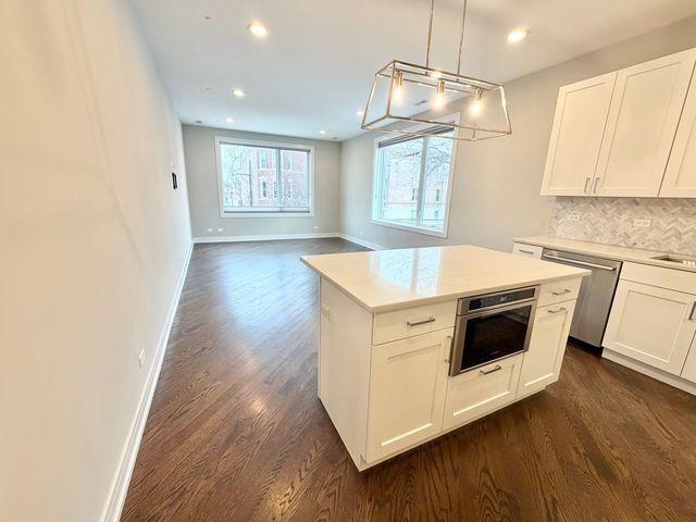 2303 W Wilcox Street 2S, Chicago, IL 60612