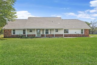 15662 E 136th Street North, Collinsville, OK 74021