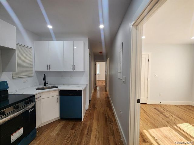 330 Taylor Avenue 1, Bronx, NY 10473