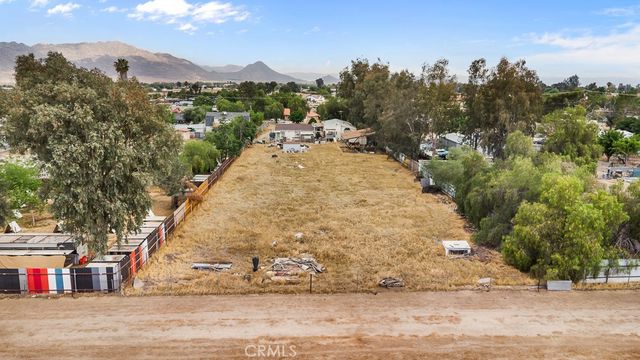 30811 11th, Nuevo, CA 92567