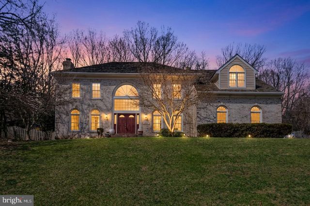 12187 BRECKNOCK ST, Oakton, VA 22124