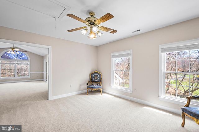 12187 BRECKNOCK ST, Oakton, VA 22124