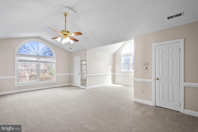 12187 BRECKNOCK ST, Oakton, VA 22124