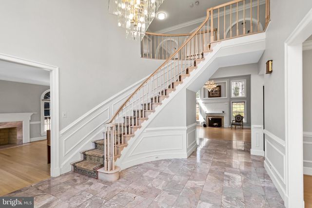 12187 BRECKNOCK ST, Oakton, VA 22124