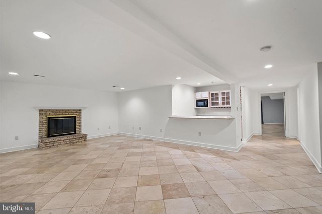 12187 BRECKNOCK ST, Oakton, VA 22124