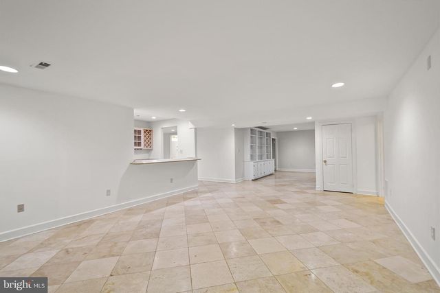 12187 BRECKNOCK ST, Oakton, VA 22124