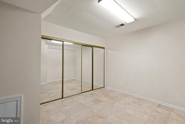 12187 BRECKNOCK ST, Oakton, VA 22124