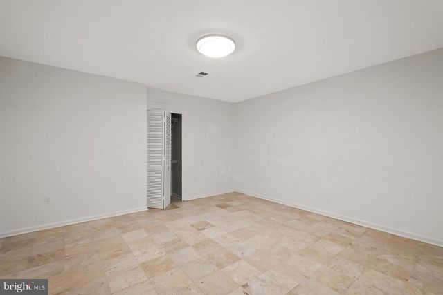 12187 BRECKNOCK ST, Oakton, VA 22124