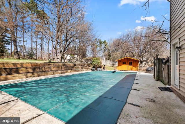 12187 BRECKNOCK ST, Oakton, VA 22124