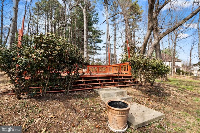 12187 BRECKNOCK ST, Oakton, VA 22124