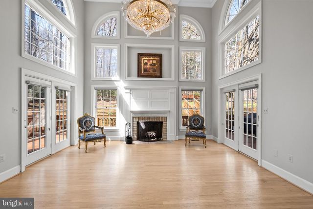 12187 BRECKNOCK ST, Oakton, VA 22124