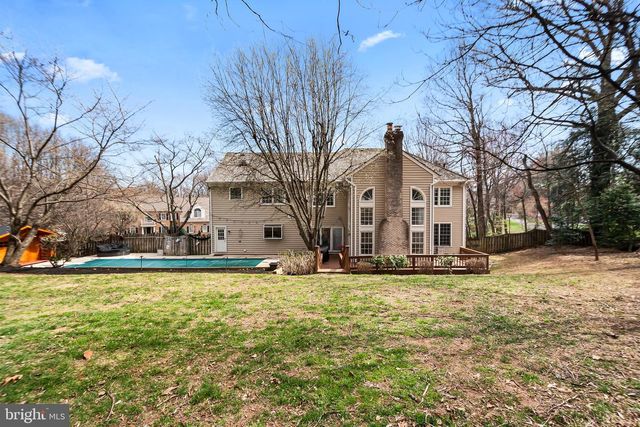 12187 BRECKNOCK ST, Oakton, VA 22124