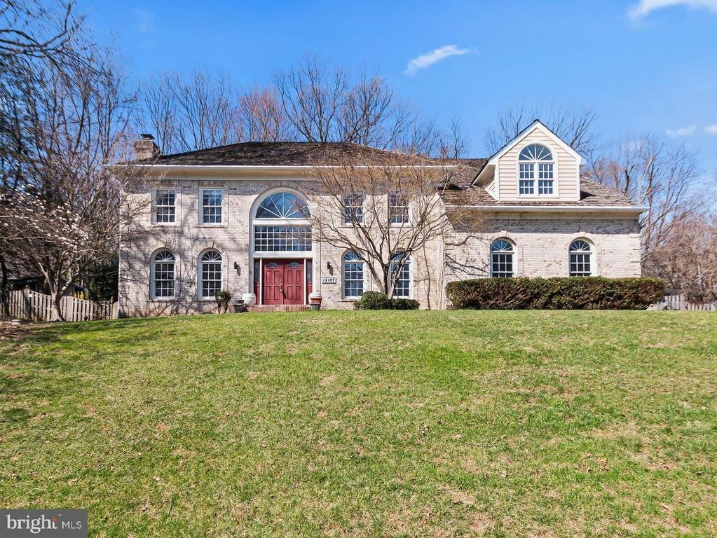 12187 BRECKNOCK ST, Oakton, VA 22124