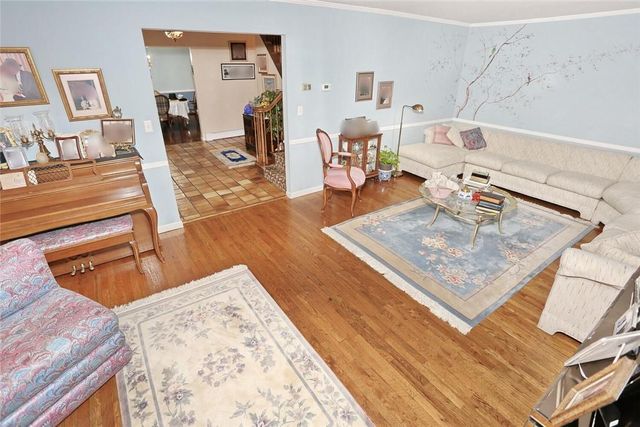 15 Concord Drive, Monsey, NY 10952