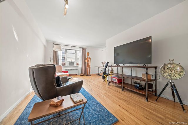 640 W 231st Street 7A, Bronx, NY 10463