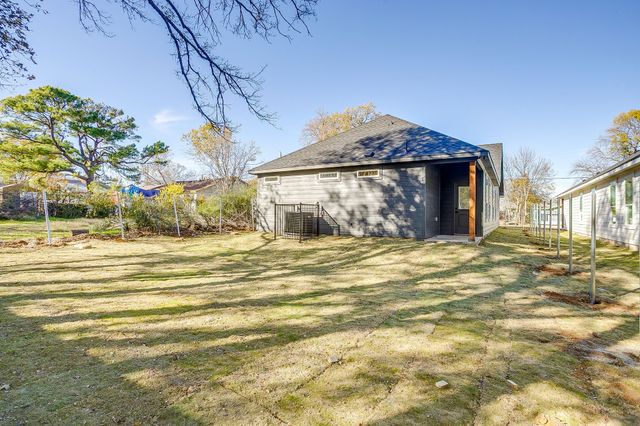 4944 Dunbar Street, Fort Worth, TX 76105