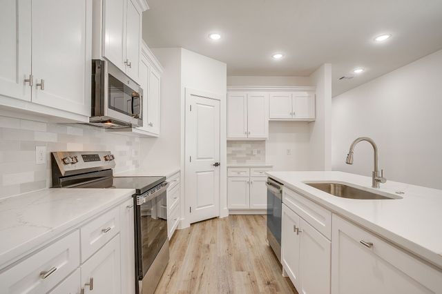 4944 Dunbar Street, Fort Worth, TX 76105