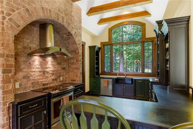 205 Long Cove Court, Sunset, SC 29685