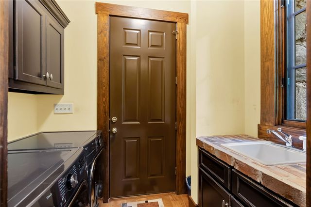 205 Long Cove Court, Sunset, SC 29685
