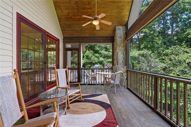 205 Long Cove Court, Sunset, SC 29685