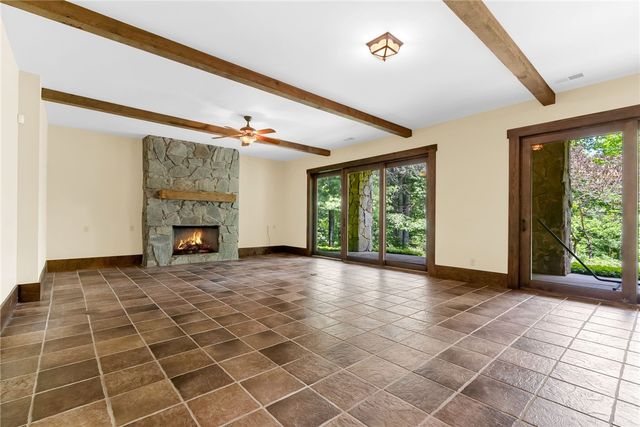 205 Long Cove Court, Sunset, SC 29685