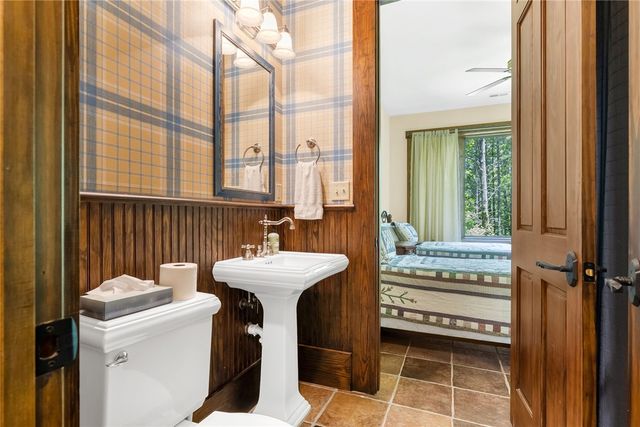 205 Long Cove Court, Sunset, SC 29685