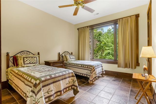 205 Long Cove Court, Sunset, SC 29685
