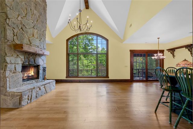 205 Long Cove Court, Sunset, SC 29685