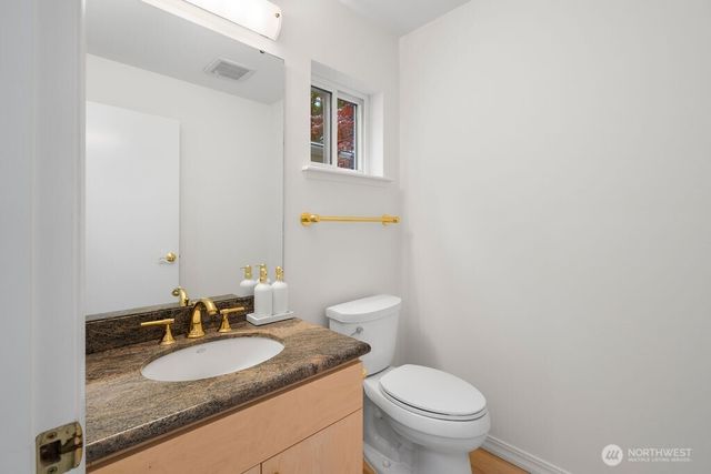 3236 Gravelly Beach Loop NW, Olympia, WA 98502