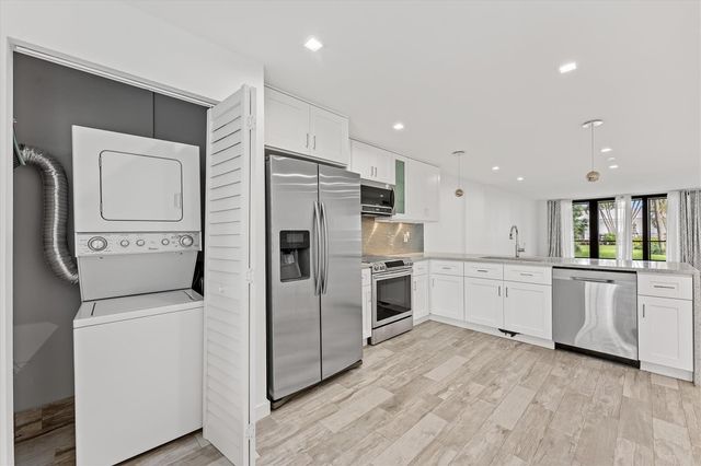 1629 Riverview Road 120, Deerfield Beach, FL 33441