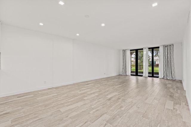 1629 Riverview Road 120, Deerfield Beach, FL 33441