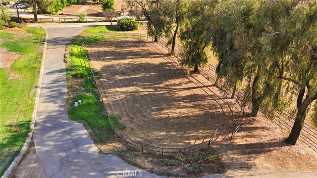 19700 Camino De Paz, Murrieta, CA 92562