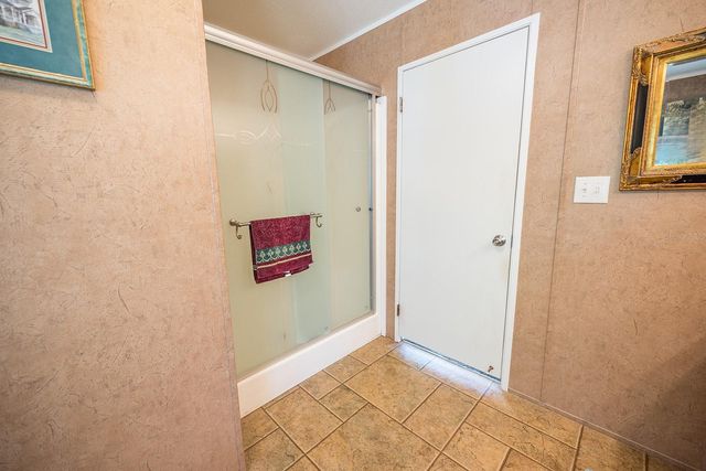 21800 SW 15TH AVENUE, Newberry, FL 32669
