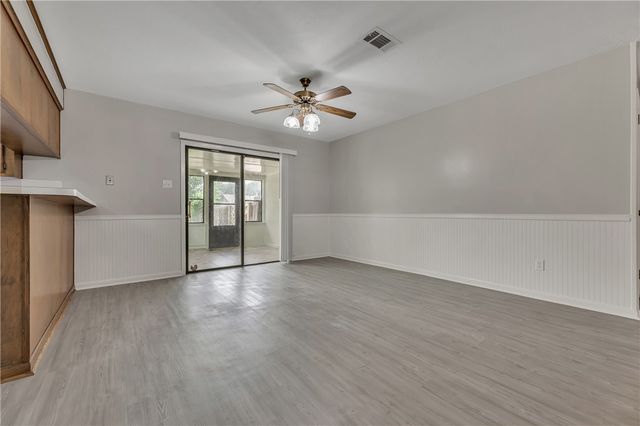 2312 Windsor Drive, Bryan, TX 77802