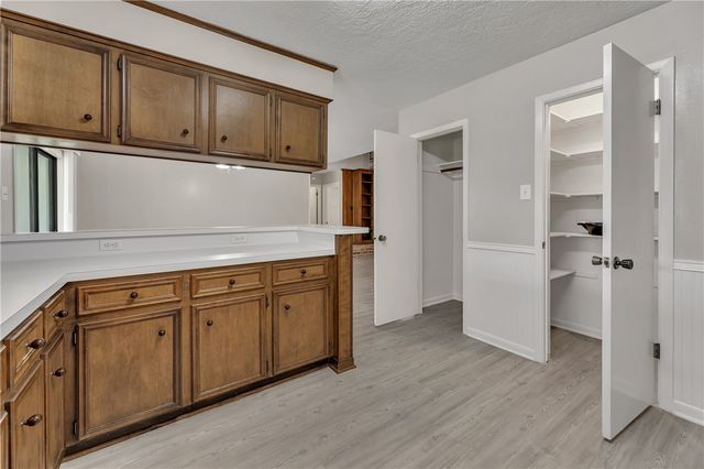 2312 Windsor Drive, Bryan, TX 77802