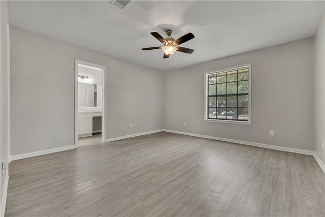 2312 Windsor Drive, Bryan, TX 77802