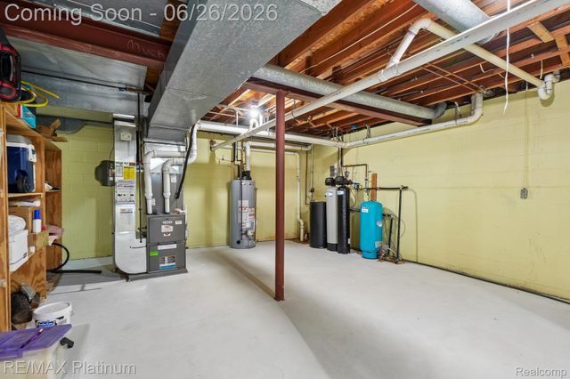 6100 Oak Valley Drive, Hamburg Township, MI 48189