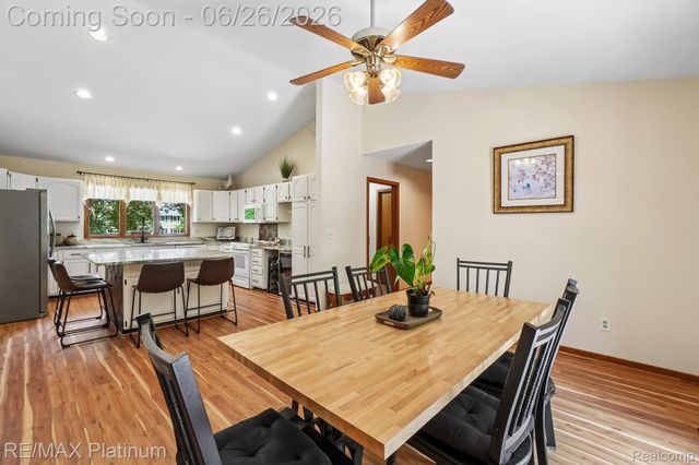 6100 Oak Valley Drive, Hamburg Township, MI 48189