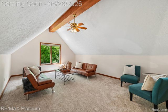 6100 Oak Valley Drive, Hamburg Township, MI 48189