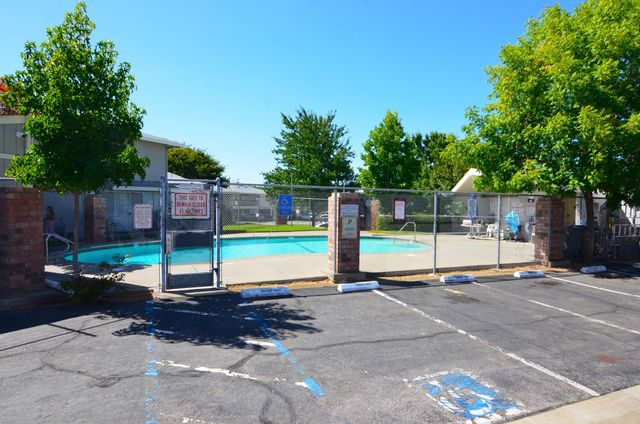 11632 Quartz Dr #4, Auburn, CA 95602