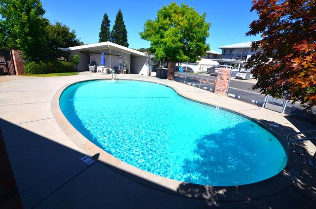 11632 Quartz Dr #4, Auburn, CA 95602