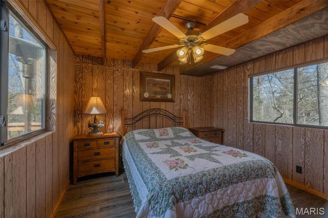 633 Wunderbar Point Drive, Innsbrook, MO 63390